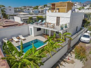 Traditional Seaside Stone Villa with Private Pool - 9