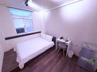 逢甲 忘時輕旅 - 1