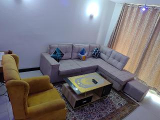 Furnished 1 Bedroom Apartment Behind Gateway Mall - 8