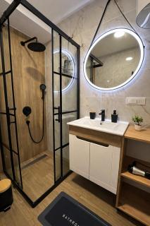 Golden Panorama Apartment & Spa - 5