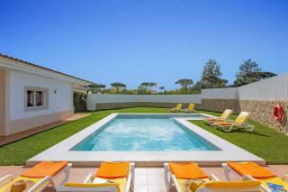 Villa Quinta dos Abacates by Villa Plus - 1