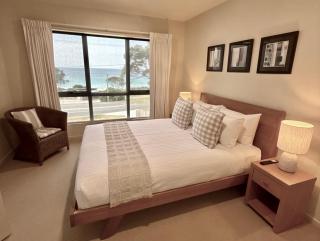 Lichen Villa Bay of Fires - 2