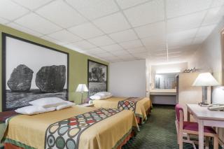 Super 8 by Wyndham Fredericksburg - 9