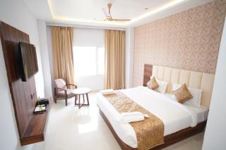 Awdhesh Palace Hotel & Resort - 8