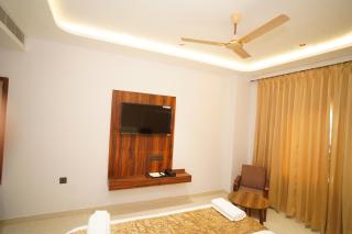 Awdhesh Palace Hotel & Resort - 2