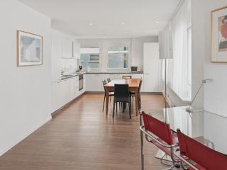 Executive 2BR Flat 100sqm - Mainau 6 - 6