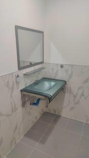 Nana's Bar & Hotel - 4