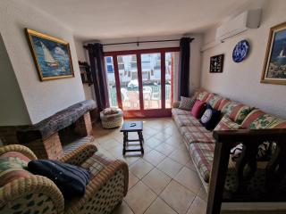 VILLA EMPORION CANALES - 6
