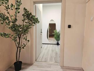 LABIRINT - center, free parking, self check-in - 8