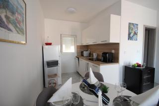 Apartments with heated pool , Vir - 6