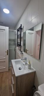 Apartamento Escalerilla,Plaza Mayor Con Balcón - 8