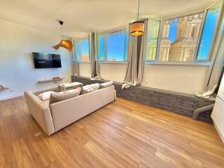 T2 Moderne - Vue Cathédrale - 90m2 - 9