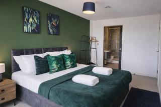 Charms at Citygate with free use of onsite gym - 9