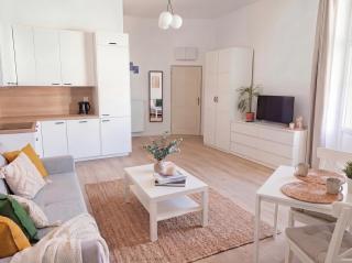 Luxury Design Apartments on Poznańska Street in the Center of Warsaw - 1