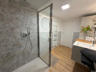 GIULIA LAKE RETREAt - 2