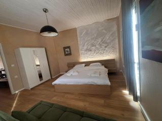 Teatro Art Suite - Short walk to City Center - 9