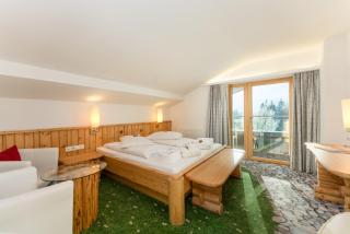 Hartweger's Hotel - 8