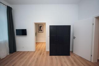 Modern apartment with excellent transport connections - 3