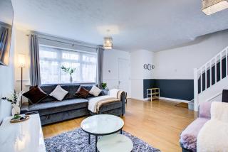 MODERN 4 BR HOUSE IN ERITH Free Parking Free Wifi - 7