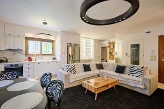 HORIZON Riviera Apartment by Anastassiadis Hospitality - 6