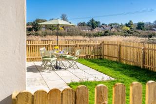 Funzi- Private Norfolk Retreat dog friendly garden - 2