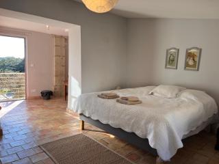 Studio Est - 30 m2 Domaine viticole Château Barbebelle - Jardin & Boulodrome partagés - Rognes - 5