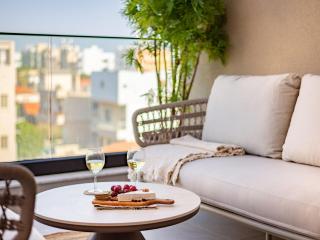 Sanders City Boutique - Full Building - 3