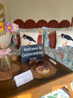 Ledmacoy Shepherds Huts - 9