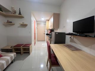 Renz and Angie condo unit - 6