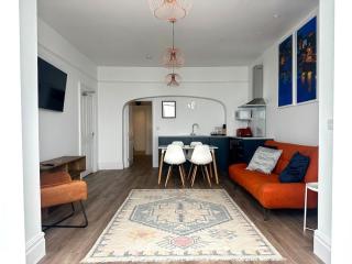 Stonechats Apartment with Sea Views Dog Friendly - 4