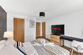 3-Bedroom Flat @ The Vizion • Beautiful Views • Communal Garden • Free Parking • Yoko Property - 7