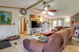 Sevierville Home Lookout Deck, 10 Mi to Dollywood - 5