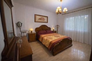 Isa Rooms Sarria - 8