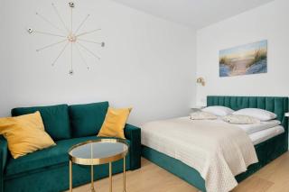 Bright & Modern Studio with Balcony Close to the City Center by Noclegi Renters - 0