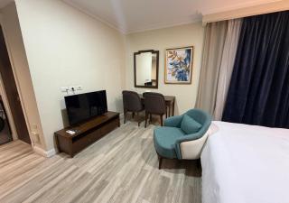 Nuzul Stay Luxury City Studio Near Airport - 1