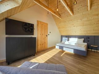 LK Mountain Residence domki i segmenty z prywatnym jacuzzi, sauną i widokami na góry i jezioro - 2