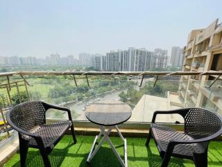 Couples Friendly Flat in Noida - 2