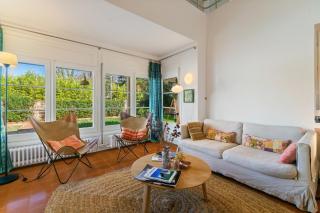 Moderna casa luminosa con gran jardín en Begues - 9