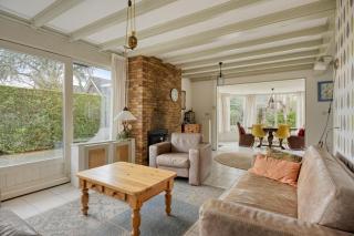 Vacation home with a large fenced-in yard - 9