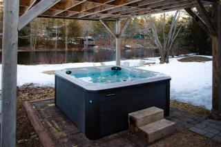 Waterfront Cottage in Kawartha Lakes - 9