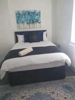 Modern 3Bedroom Home in Bury Premium Mattresses Blackout Blinds Ensuite M - 6