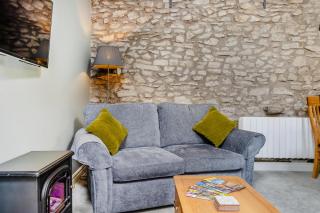 3 Bed in Earl Sterndale oc-h29624 - 1