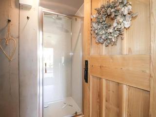 1 Bed in Rocester oc-w33053 - 1