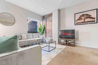 Stylish 2BR Apartment in Digbeth - 0