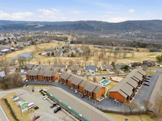 Twin Lakes Getaway Cozy Stay - 7
