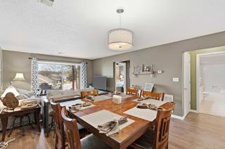 Twin Lakes Getaway Cozy Stay - 2