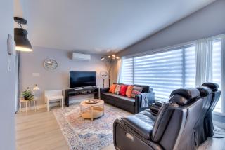 Family friendly house with free parking - 7