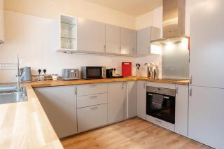 Great 3 bed Handbridge home Sleeps 6 EV Charger - 4