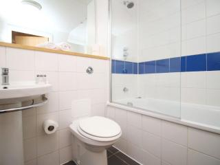 Apartment Zentrale Wohnung Bristol- 2 Betten- Balkon- Wi-Fi by Interhome - 2