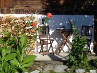 Holiday Home Chalet-Hausteil mit Garten im Dorfkern by Interhome - 8